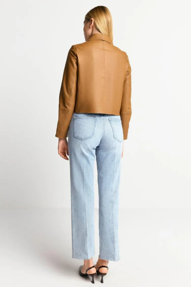 Kurze Lederjacke Mit Kragen