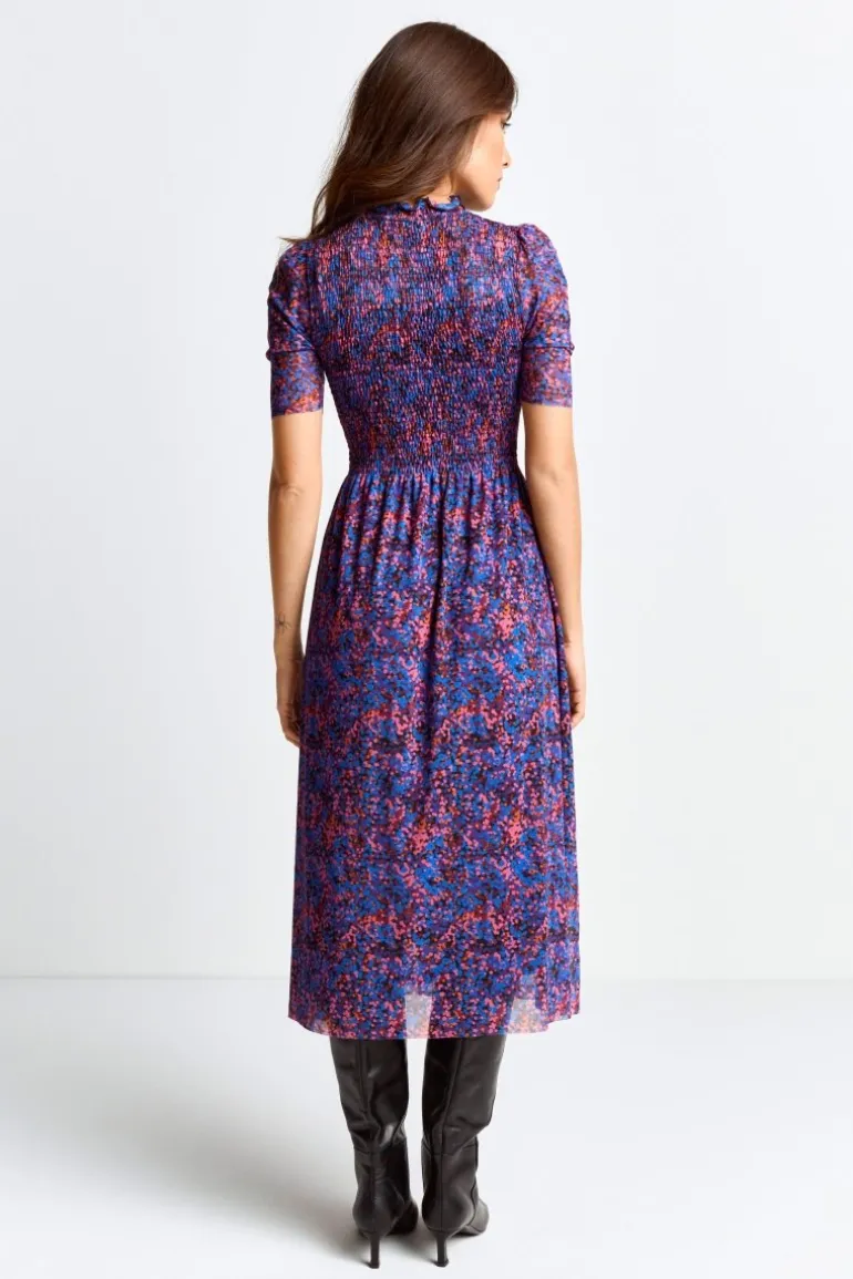 Meshkleid Mit Rüschenkragen
